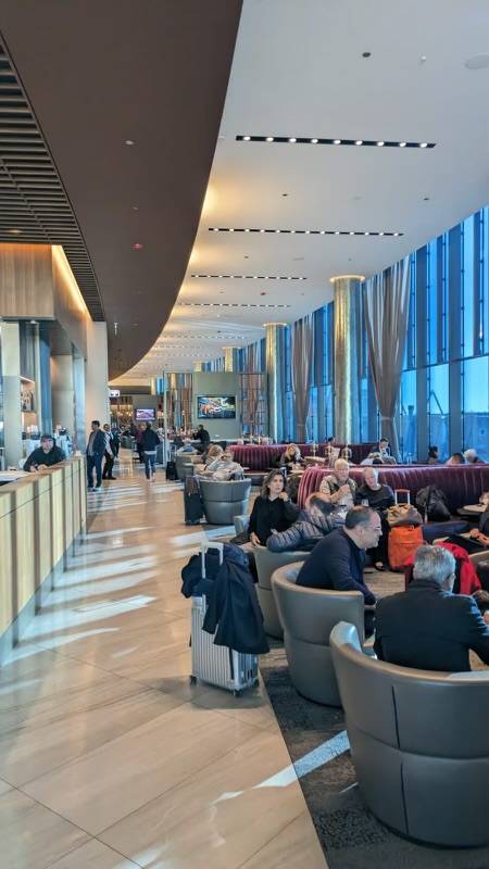 My Delta SkyClub Ohare Terminal 5 review
