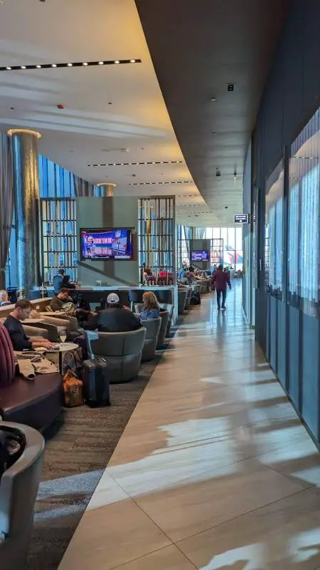 New Delta SkyClub Ohare Terminal 5